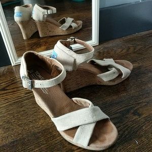 Toms cute Wedges